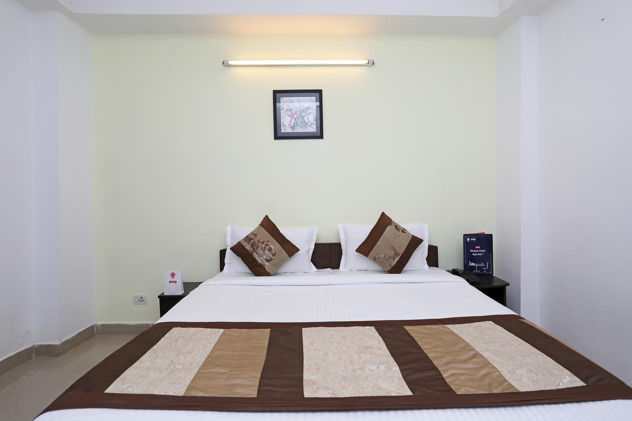 Oyo 11392 The Hotel Grand Hospitality 诺伊达 外观 照片